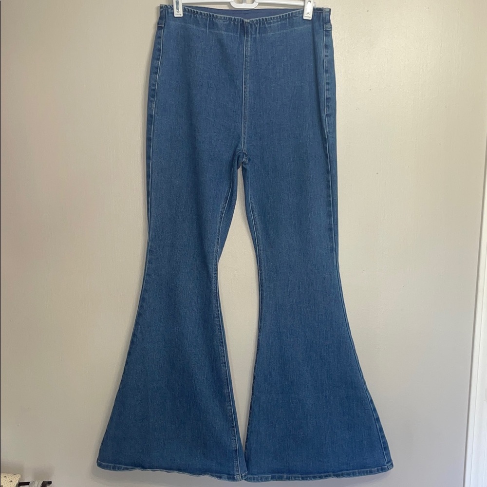 Forever 21 Premium Blue Wide Leg Jeans size L